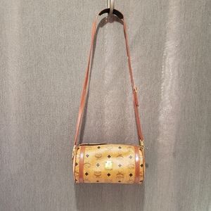 3️⃣0️⃣0️⃣Auth MCM Papillon made in Germany